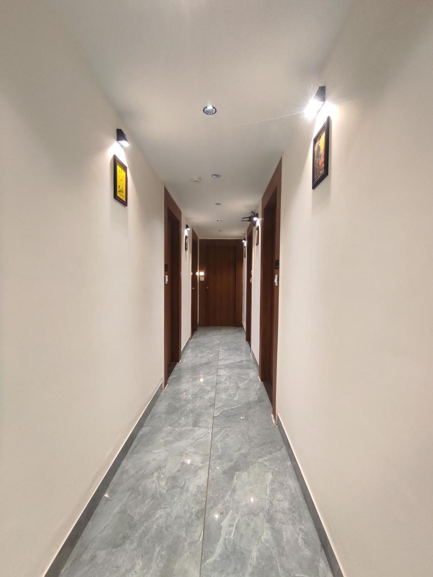 Hotel Earth Inn, Subhash Bridge, Rto Circle, Ahmedabad Exterior foto